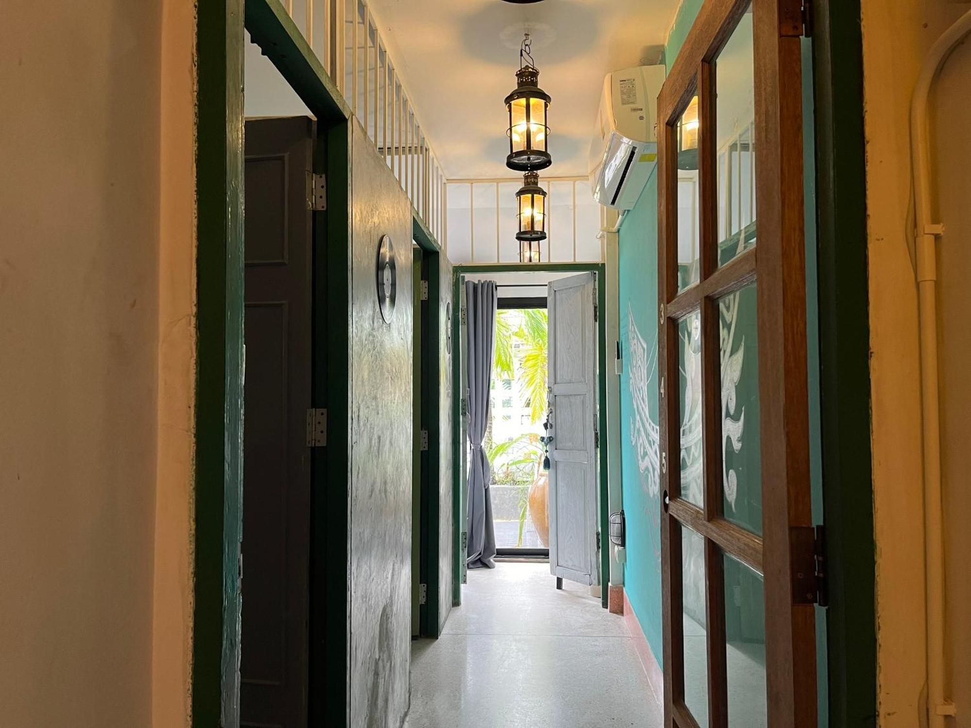 Auntie & Niece Phuket Apartment Ban Sam Kong Exterior photo