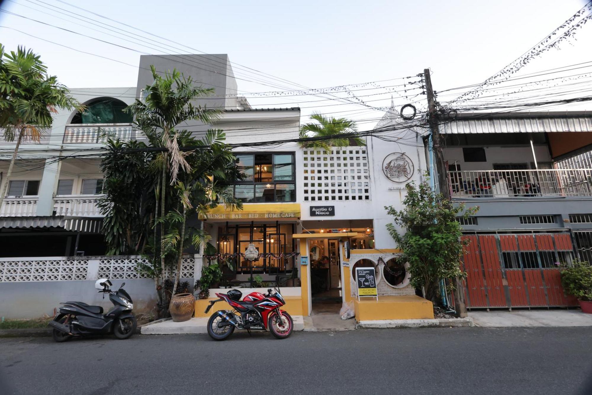 Auntie & Niece Phuket Apartment Ban Sam Kong Exterior photo